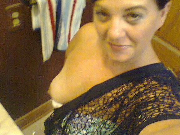 Kelly C ()