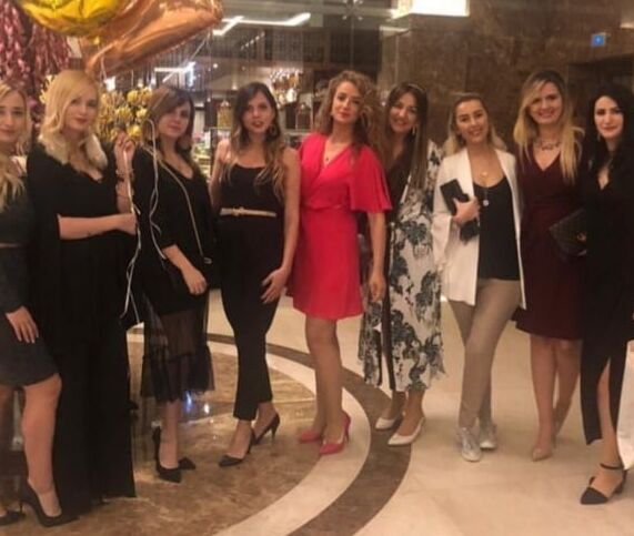 Seksi Turk Kizi, Ifsa, Turkish seks, Kasar Beste ve Ailesi