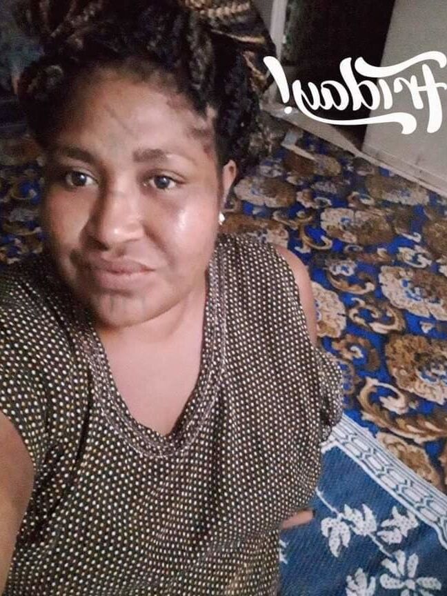 PNG Milf