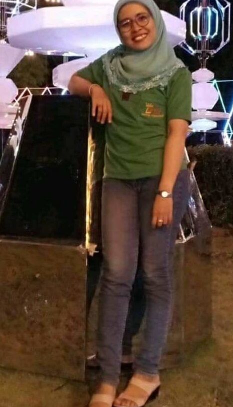 Ibu cantik tetek besar