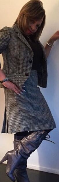 Insta Gilf Wearing Boots