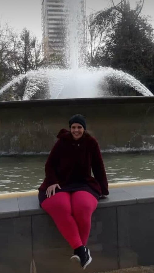 Thick legs Zaida