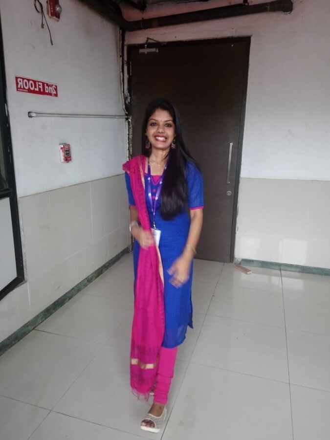 Policz shalini didi a office girl at fire