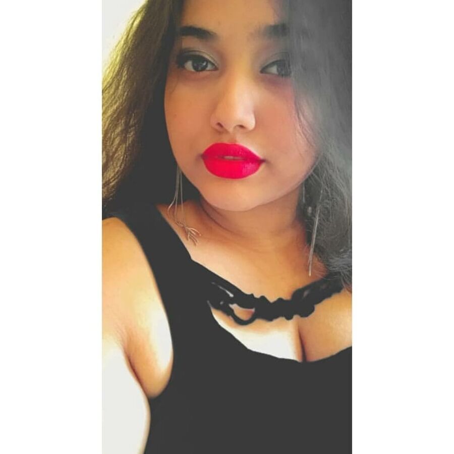 Desi Hot Chubby Girl