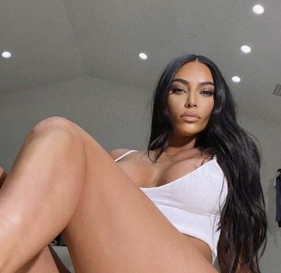 Kim Kardashian Fresh Hot Pics