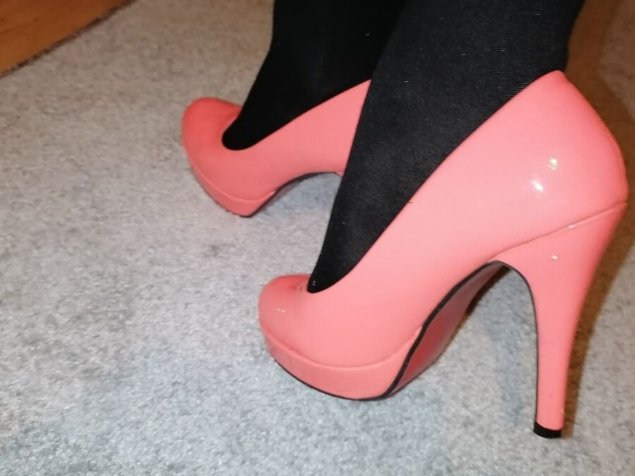 Wife nylon feet