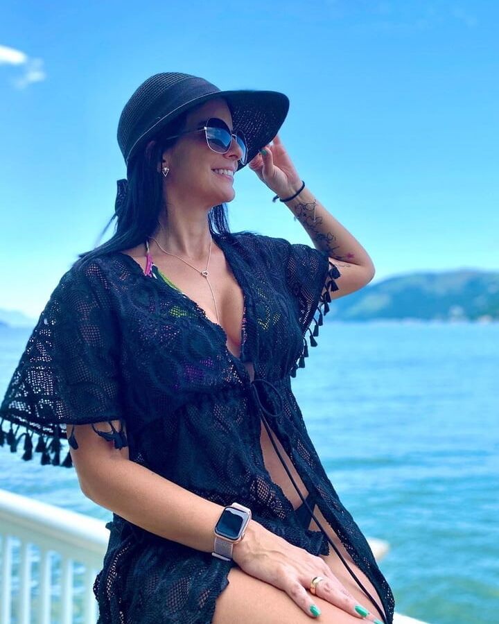 Bitch flavia