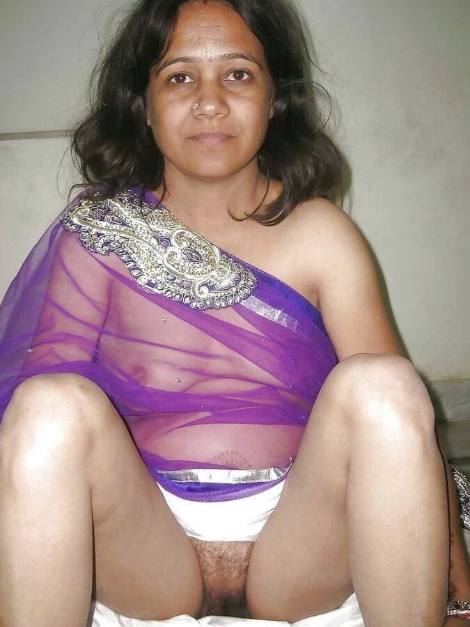 Indian aunties and Bhabhis