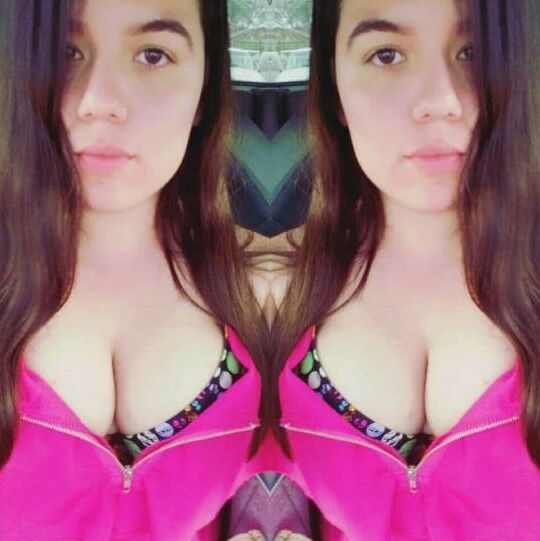 Linda mega chichona