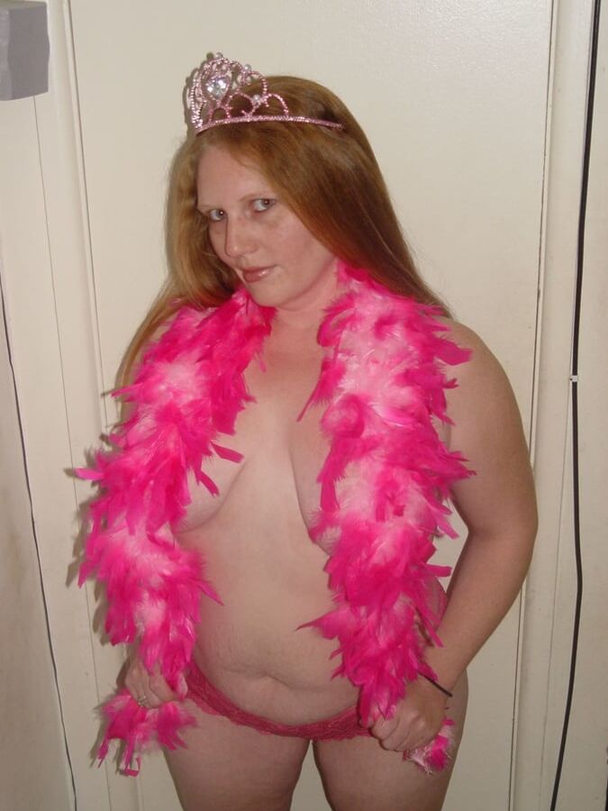 Bbw mix (Red hair)