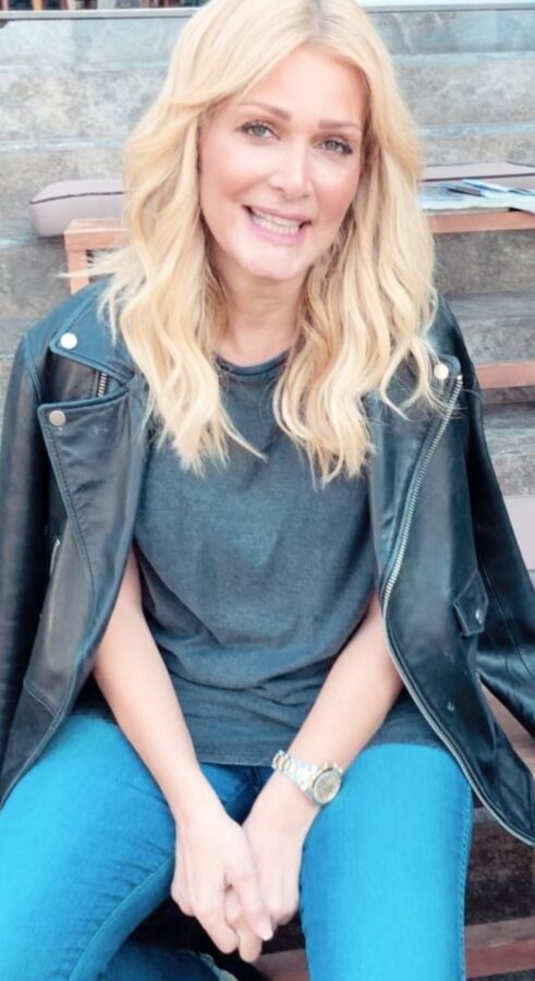 You want to fuck this greek woman