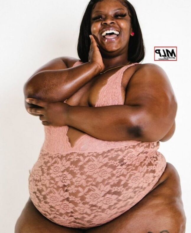 Bbw mega booty big legged chunky pear starso