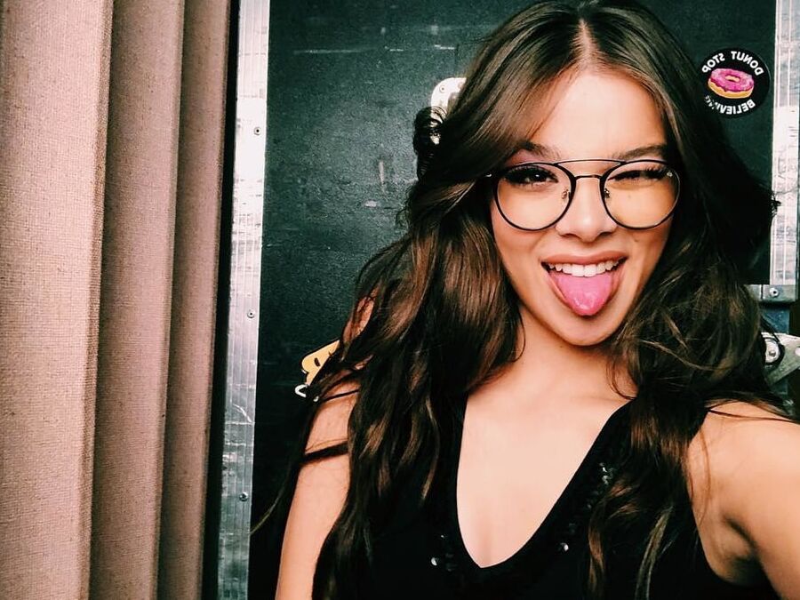 Hailee steinfeld