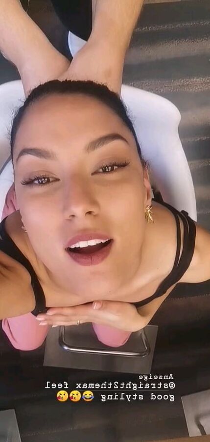 Rebecca Mir geiles Stueck Fleisch