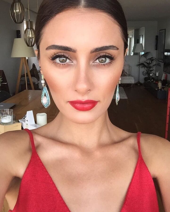 Sexy Turkish Dila Danisman