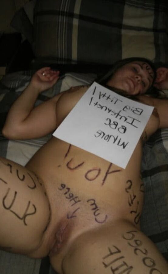 Virginia wife gets naked.