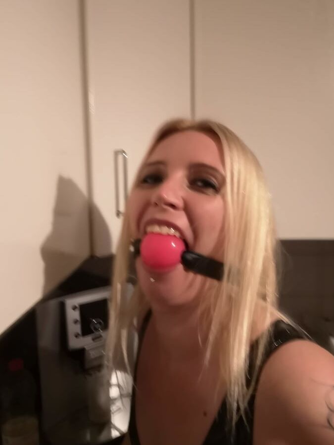 Houswork with ballgag