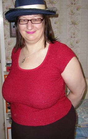 Coroa gostosa ( hot fuckable milf)