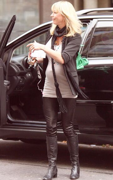 Female Celebrity - UK Misc Booted Babes