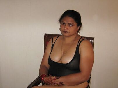 Desi Mature Marwadi Mom