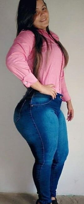Cavala Rabuda Gostosa Bunda Enorme