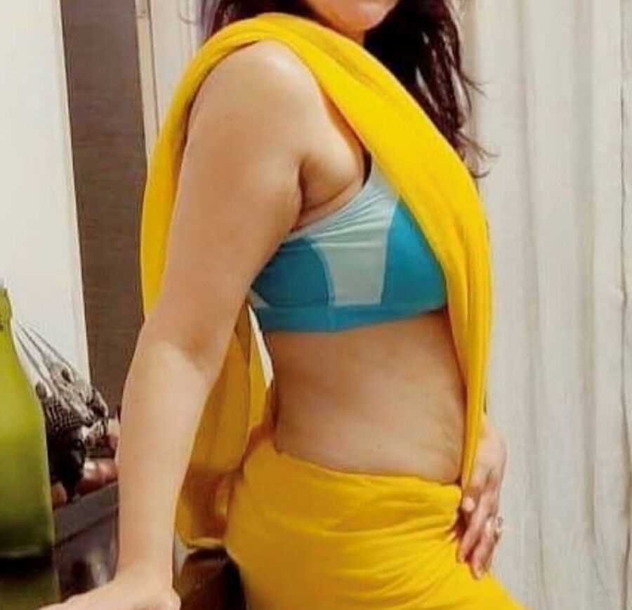 Hot Desi Woman