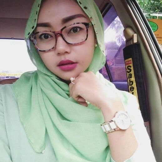 Gadis melayu puki besar