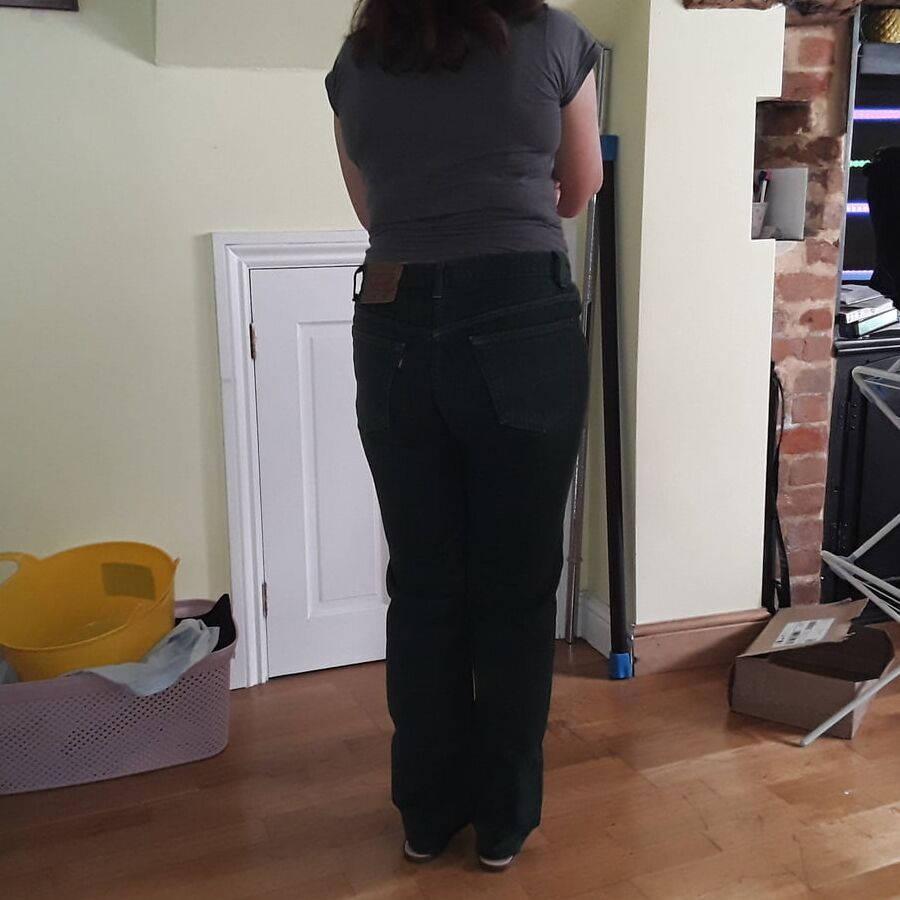 The Mrs in her Levi&;s sexiest jeans.