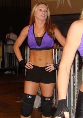 Wrestling Chicks