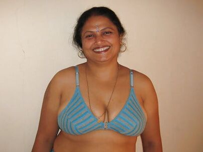Desi Mature Marwadi Mom