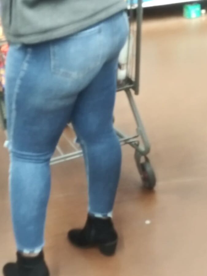 Just some phat asses