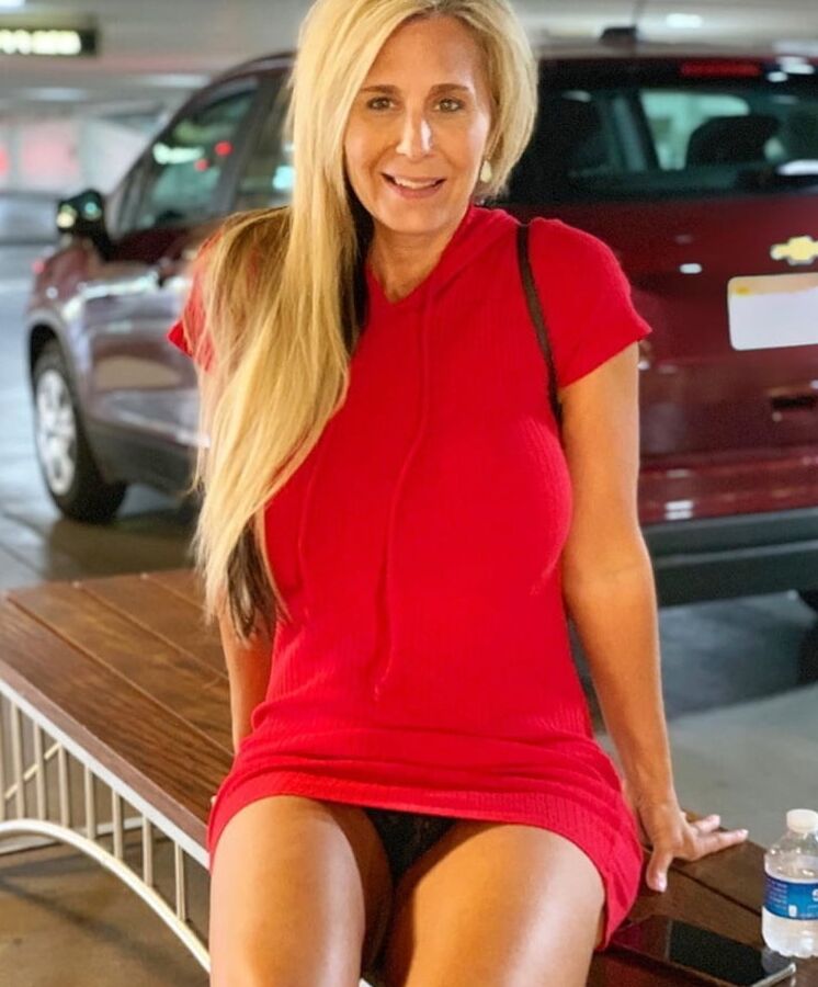 Fit mature posing