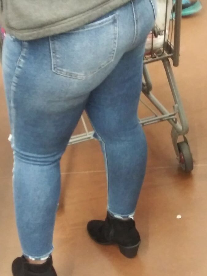 Just some phat asses