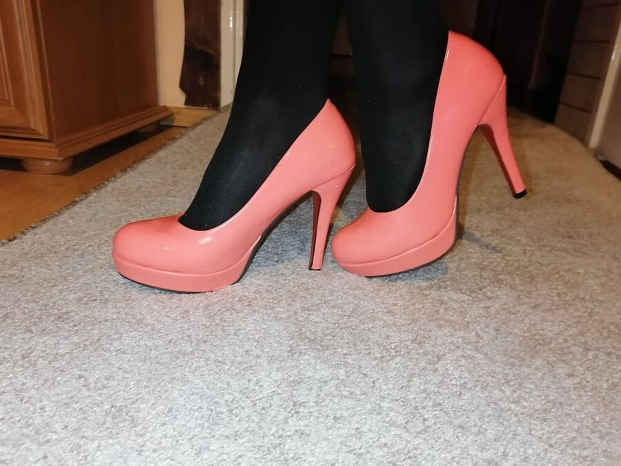 Wife nylon feet