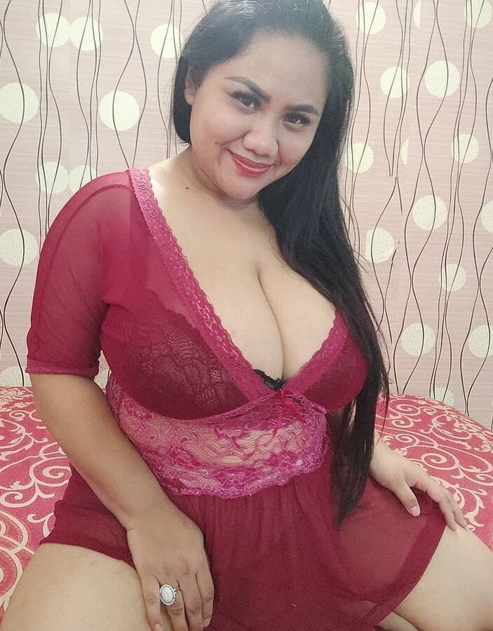 Bu Selly si Sapi Perah - Indo Milky Mom