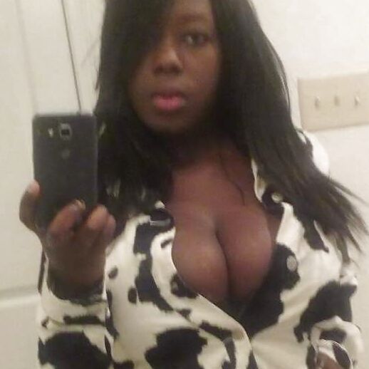 Black escort named Kitten
