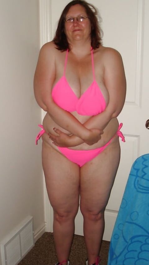My rd selection of grannies &amp; matures in pink lingerie