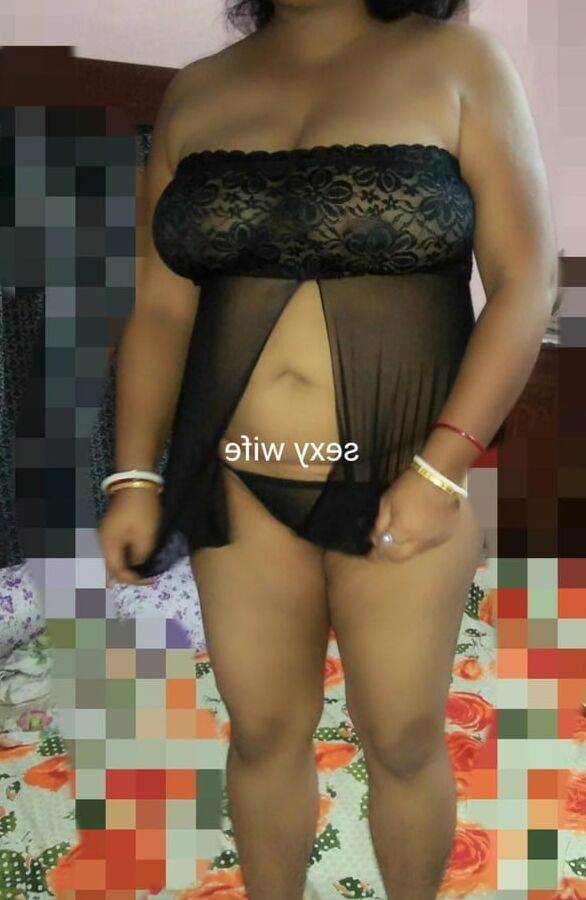 Sexy Horny Bengali wife