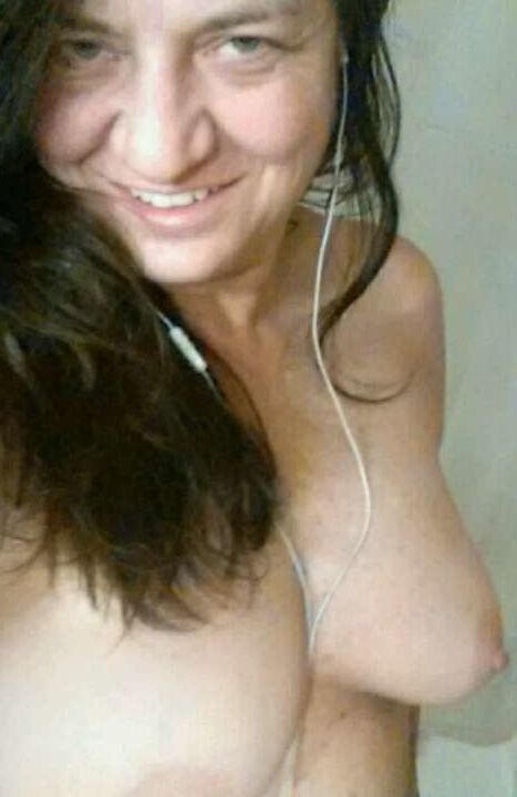 shes a fun mom