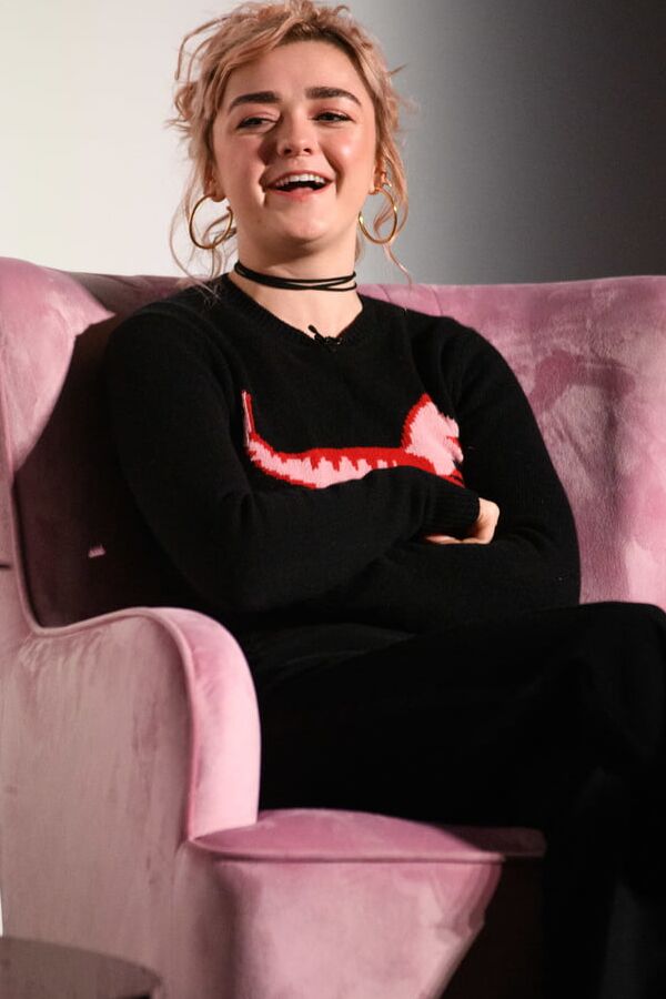 Cute and Sexy Maisie -