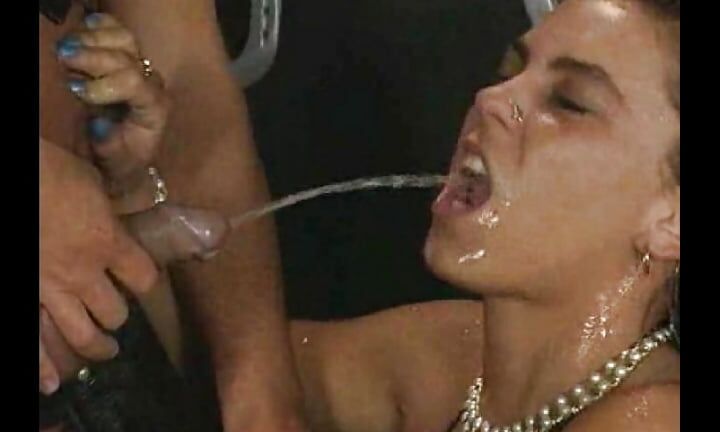 Pee