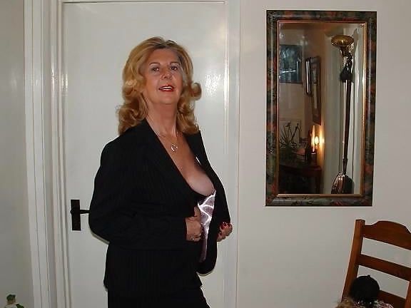 Exposed Whore Lyndsay From Hampshire UK
