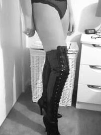 Webmilf Christine