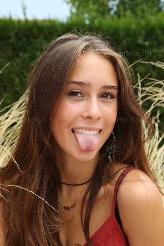Amateur exposed - Claire