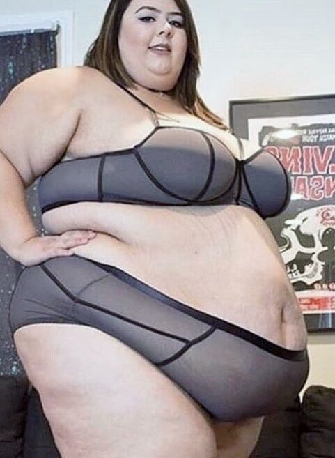 Ssbbw in panties and bras
