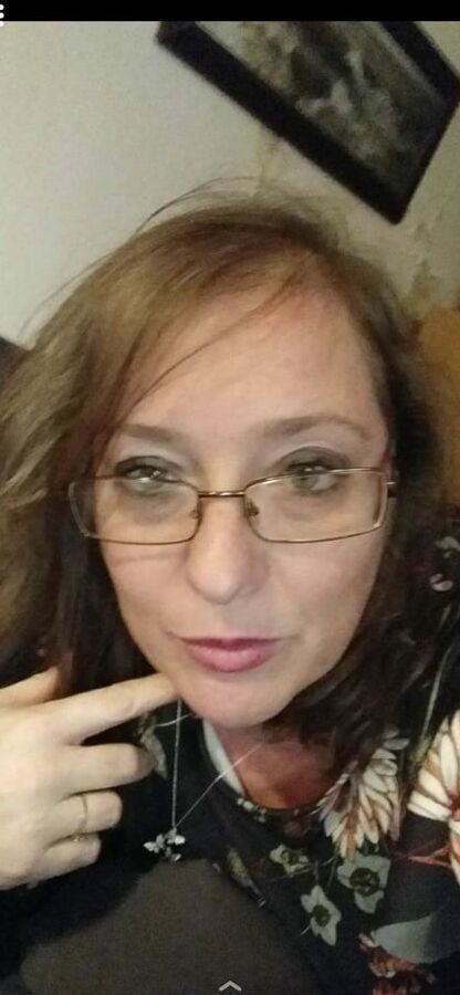 Isa Mere de famille divorcee