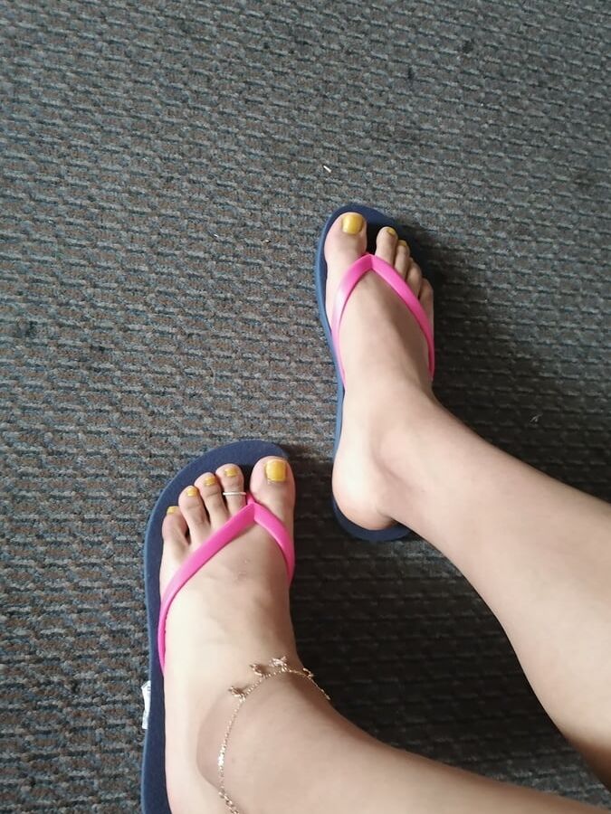My sexy feet in flip flops
