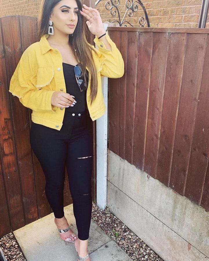 Sexy Pakistani Sluts