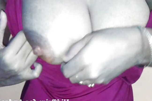 Indian aunty boobs sucking