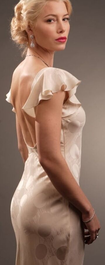 JESSICA BIEL PICTURES